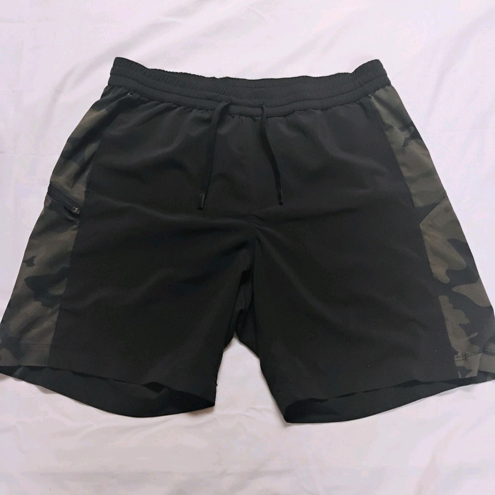 Bear Bottom Shorts Men's Size Largel 7" Swim Hybrid Zip Pocket Green camo/ black